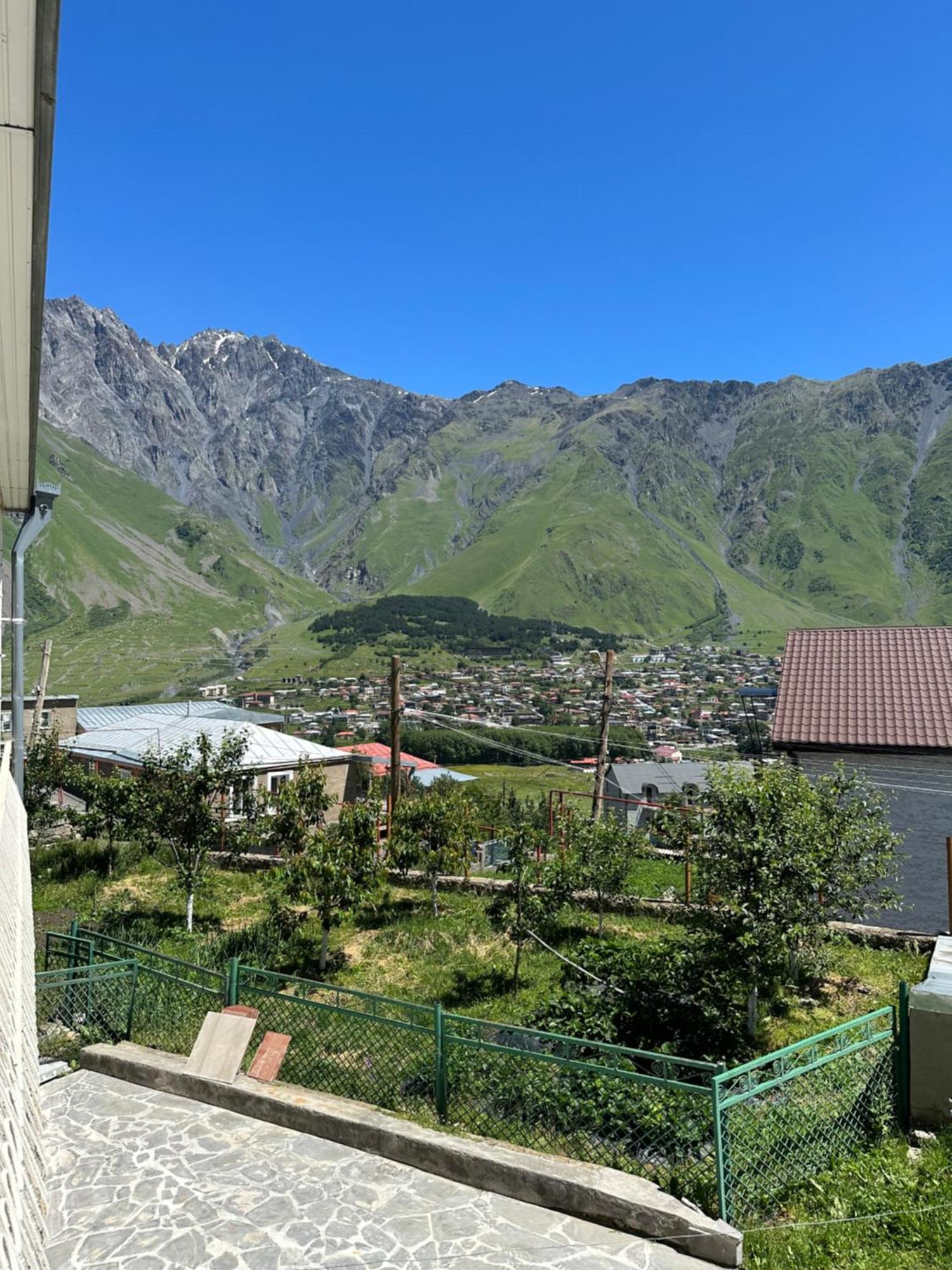 Polaris Kazbegi Hotel Buitenkant foto