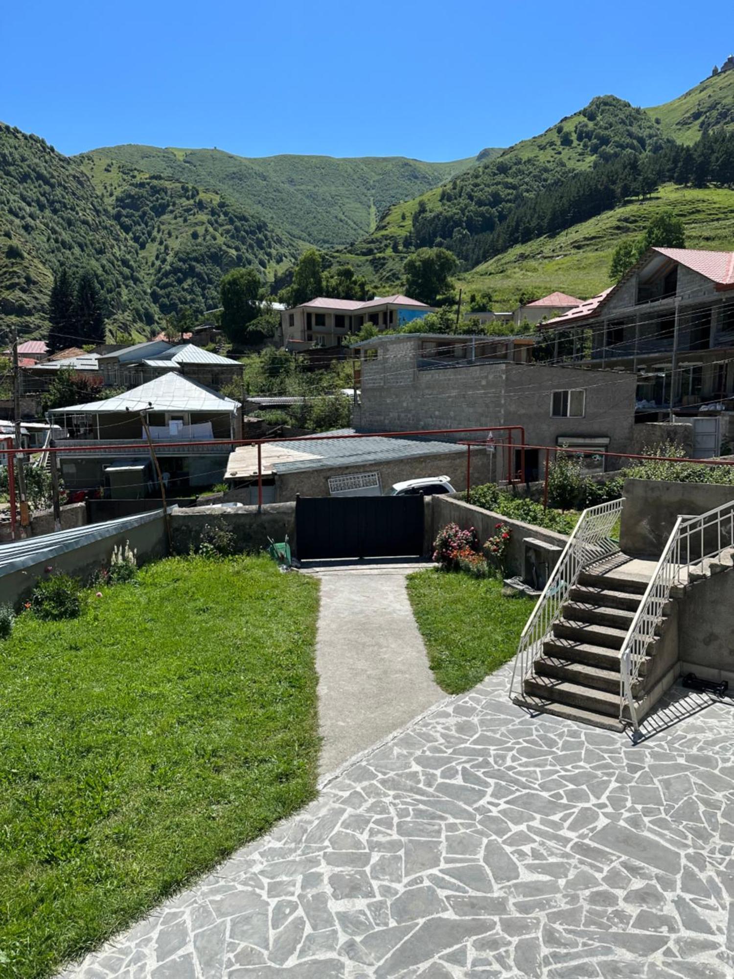 Polaris Kazbegi Hotel Buitenkant foto
